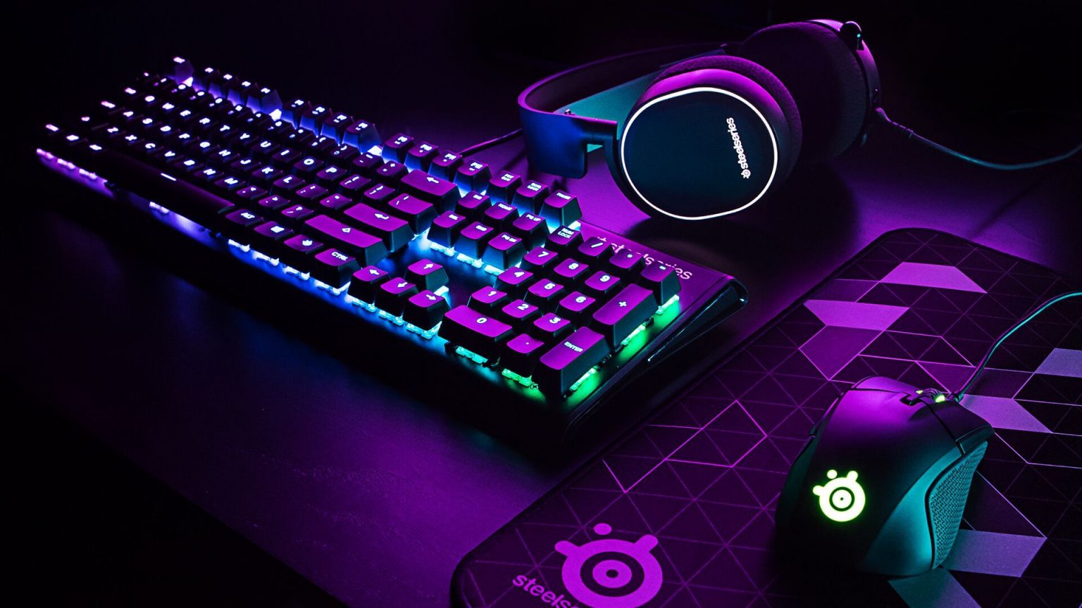 9 Best Silent Gaming Keyboard 2024 Reviews & Buying Guide